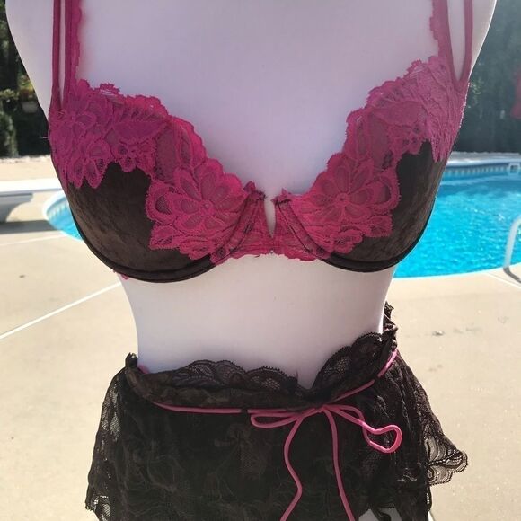 Brown and Pink Bra a Skirted V-String Vintage NWT - Picture 1 of 4